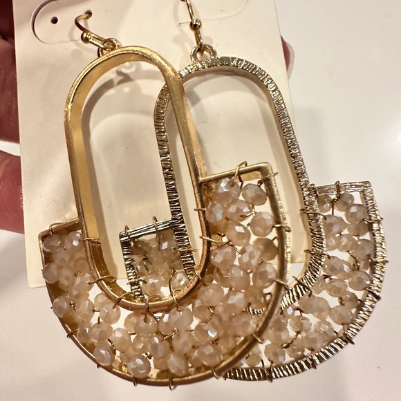 Francesca's Collections Gold Dangle Women's Earrings - NWT - Picture 5 of 5